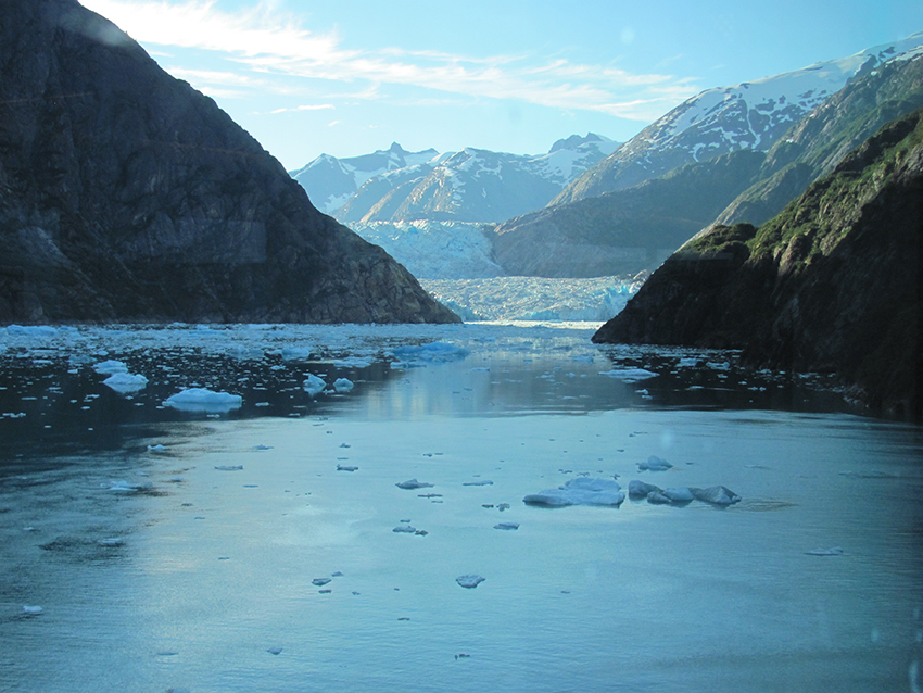 Sail to a Glacier