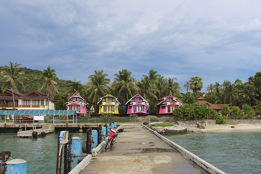 Party in Koh Phangan (Thailand) For The Full Moon Party