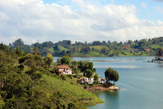 colombia-country-lake